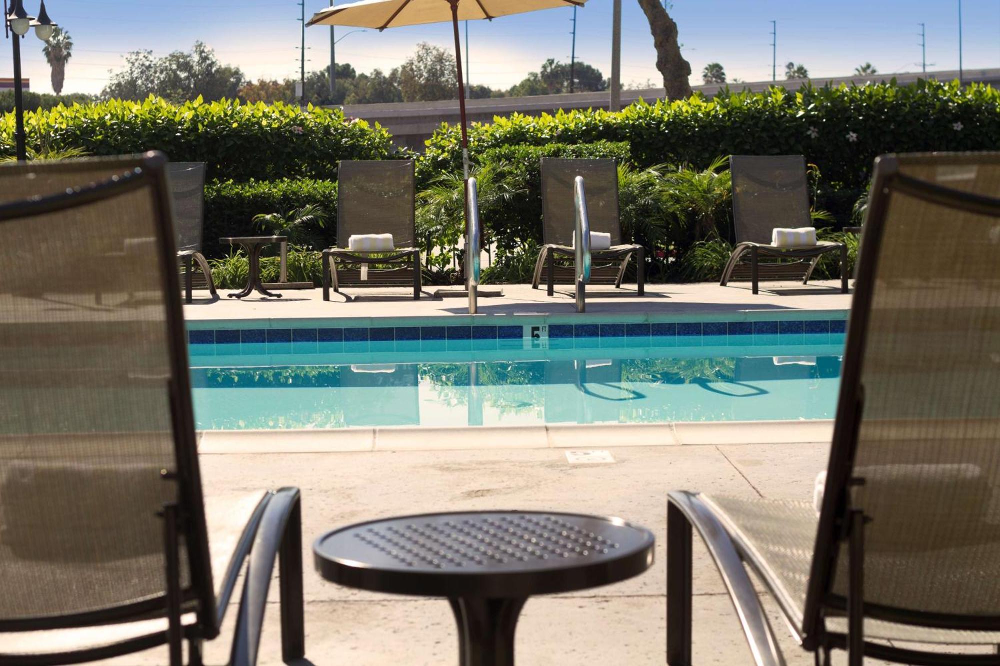 Doubletree By Hilton Orange County Airport Hotel Santa Ana Exterior foto